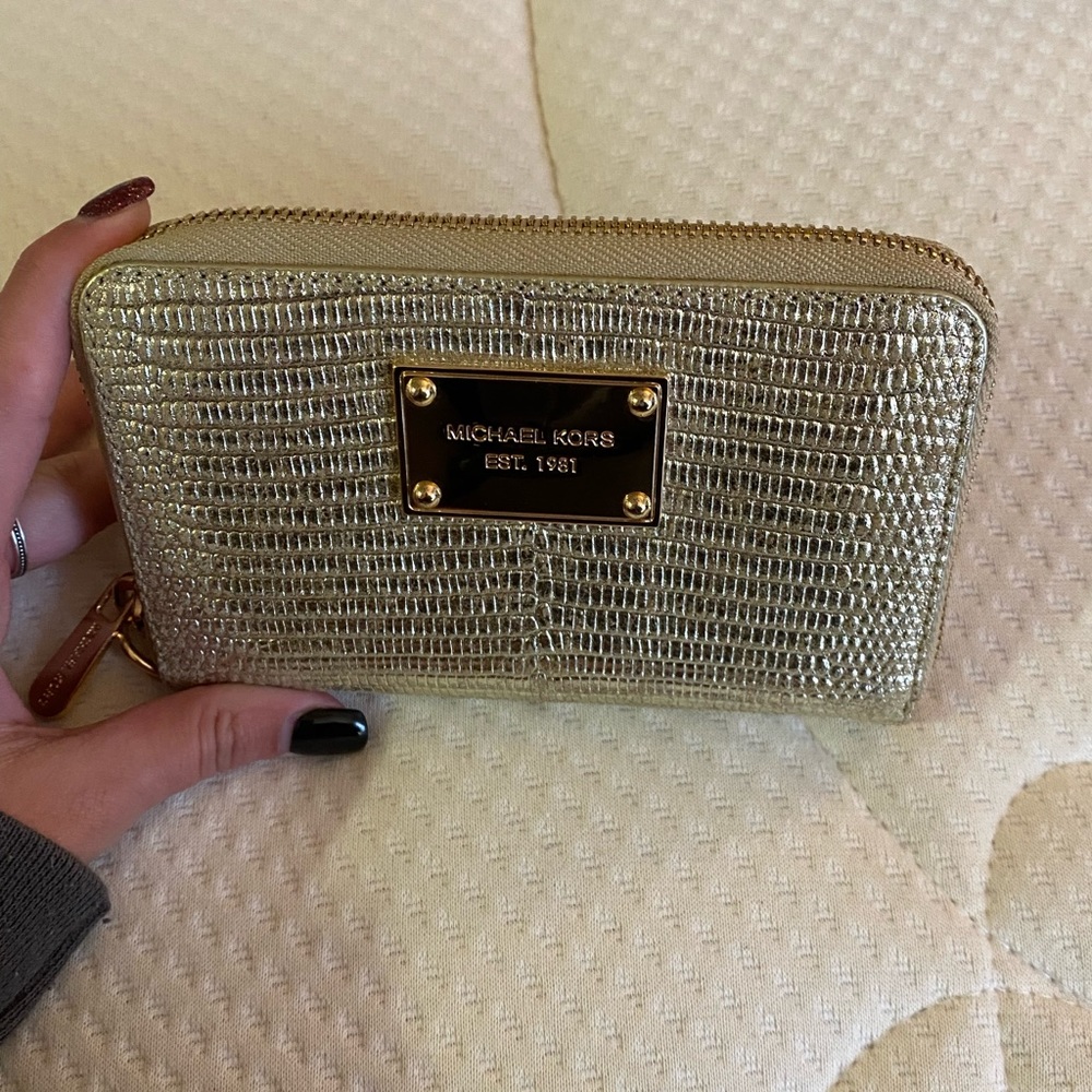 Michael Kors wallet